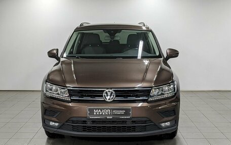 Volkswagen Tiguan II, 2020 год, 2 490 000 рублей, 2 фотография