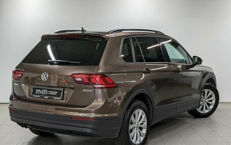 Volkswagen Tiguan II, 2020 год, 2 490 000 рублей, 5 фотография