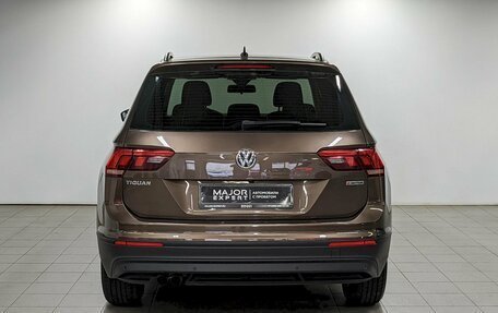 Volkswagen Tiguan II, 2020 год, 2 490 000 рублей, 6 фотография