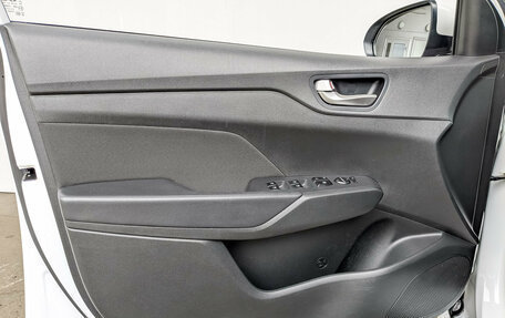 Hyundai Solaris II рестайлинг, 2022 год, 1 700 000 рублей, 19 фотография