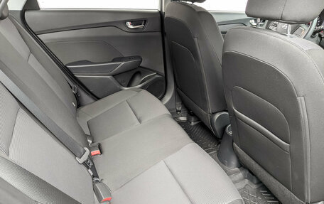 Hyundai Solaris II рестайлинг, 2022 год, 1 700 000 рублей, 12 фотография