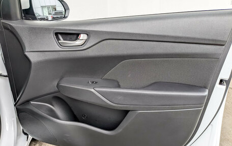 Hyundai Solaris II рестайлинг, 2022 год, 1 700 000 рублей, 23 фотография