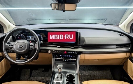 KIA Carnival, 2021 год, 3 795 000 рублей, 15 фотография