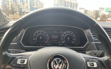 Volkswagen Tiguan II, 2017 год, 2 300 000 рублей, 12 фотография