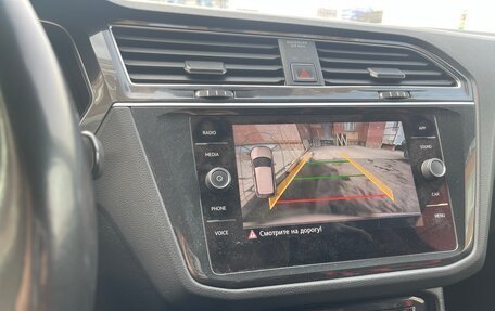 Volkswagen Tiguan II, 2017 год, 2 300 000 рублей, 10 фотография