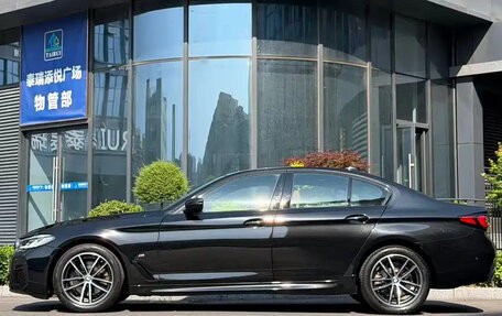 BMW 5 серия, 2023 год, 4 500 000 рублей, 5 фотография