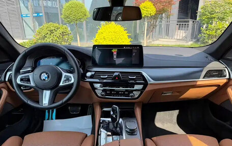 BMW 5 серия, 2023 год, 4 500 000 рублей, 6 фотография