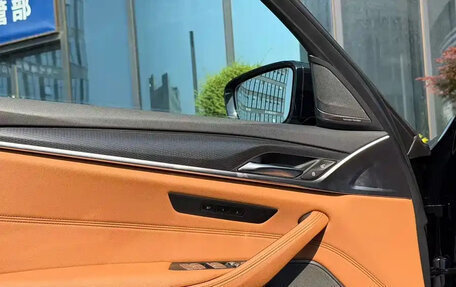 BMW 5 серия, 2023 год, 4 500 000 рублей, 13 фотография
