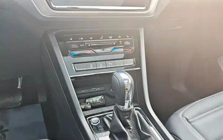Volkswagen Touran III, 2022 год, 1 490 222 рублей, 13 фотография