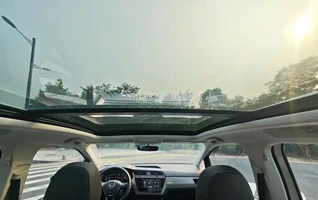 Volkswagen Touran III, 2022 год, 1 490 222 рублей, 18 фотография