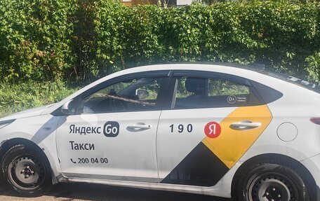 Hyundai Solaris II рестайлинг, 2018 год, 650 000 рублей, 14 фотография