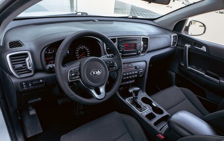 KIA Sportage IV рестайлинг, 2018 год, 1 695 000 рублей, 13 фотография