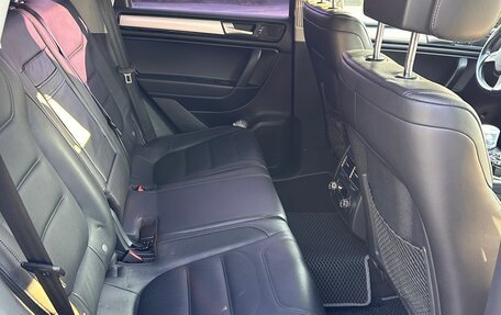 Volkswagen Touareg III, 2010 год, 2 050 000 рублей, 8 фотография