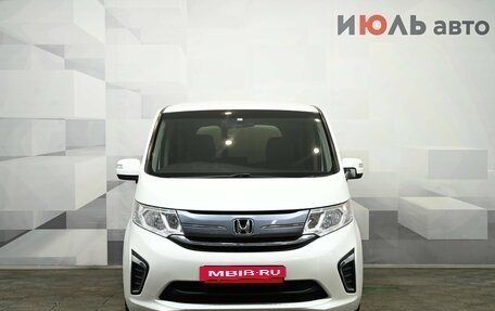 Honda Stepwgn IV, 2017 год, 1 970 000 рублей, 2 фотография