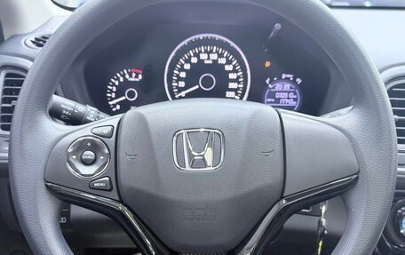 Honda Vezel, 2022 год, 1 165 000 рублей, 10 фотография