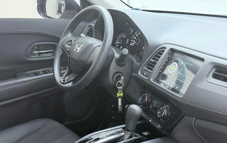Honda Vezel, 2022 год, 1 165 000 рублей, 11 фотография