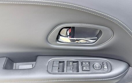 Honda Vezel, 2022 год, 1 165 000 рублей, 7 фотография
