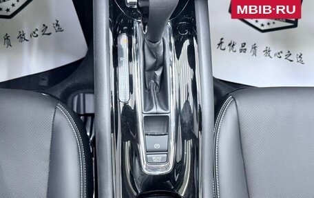 Honda Vezel, 2022 год, 1 165 000 рублей, 15 фотография