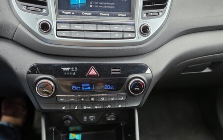 Hyundai Tucson III, 2018 год, 2 100 000 рублей, 11 фотография