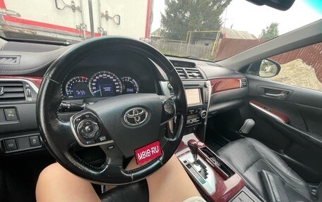 Toyota Camry, 2013 год, 1 500 000 рублей, 4 фотография
