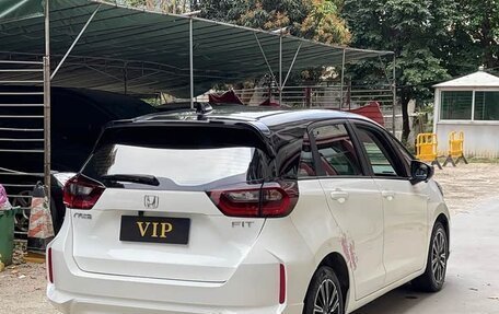 Honda Fit, 2022 год, 955 000 рублей, 5 фотография