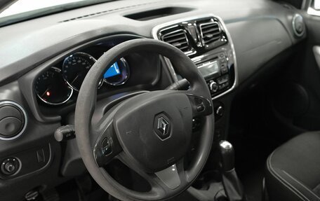 Renault Logan II, 2016 год, 524 000 рублей, 13 фотография
