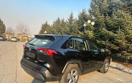 Toyota RAV4, 2022 год, 3 240 000 рублей, 3 фотография