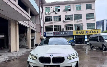 BMW 1 серия, 2019 год, 1 329 222 рублей, 2 фотография