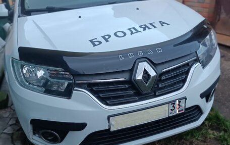 Renault Logan II, 2018 год, 650 000 рублей, 2 фотография