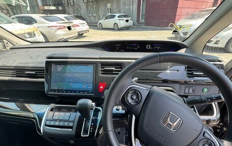 Honda Stepwgn IV, 2017 год, 1 630 000 рублей, 11 фотография
