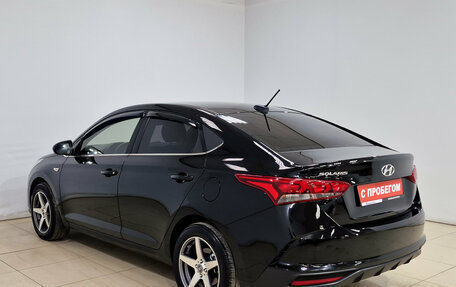 Hyundai Solaris II рестайлинг, 2021 год, 1 650 000 рублей, 8 фотография