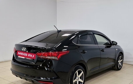 Hyundai Solaris II рестайлинг, 2021 год, 1 650 000 рублей, 5 фотография
