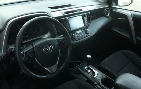 Toyota RAV4, 2016 год, 2 088 000 рублей, 5 фотография