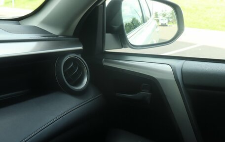 Toyota RAV4, 2016 год, 2 088 000 рублей, 13 фотография