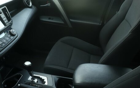 Toyota RAV4, 2016 год, 2 088 000 рублей, 14 фотография