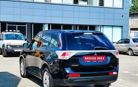 Mitsubishi Outlander III рестайлинг 3, 2012 год, 1 290 258 рублей, 8 фотография