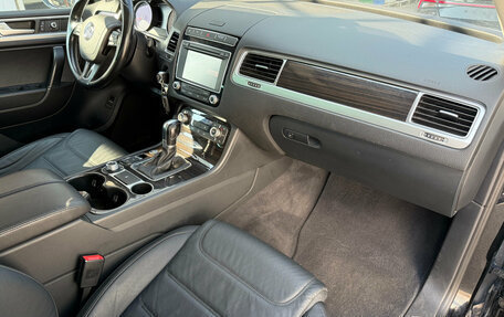 Volkswagen Touareg III, 2015 год, 2 200 000 рублей, 12 фотография