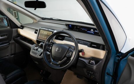 Honda Freed II, 2019 год, 1 799 000 рублей, 10 фотография
