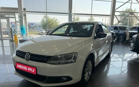 Volkswagen Jetta VI, 2013 год, 795 000 рублей, 1 фотография