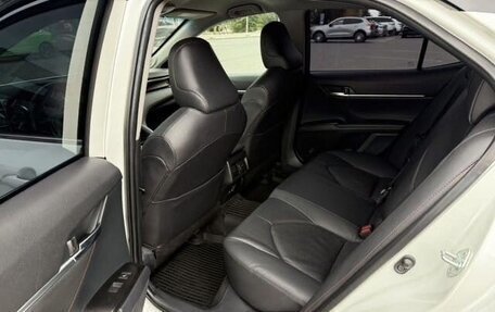 Toyota Camry, 2021 год, 2 899 999 рублей, 7 фотография