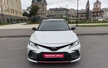 Toyota Camry, 2021 год, 2 899 999 рублей, 2 фотография