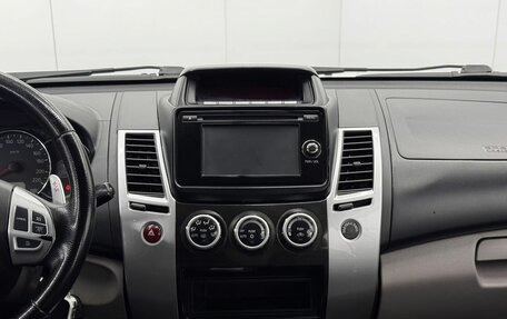 Mitsubishi Pajero Sport II рестайлинг, 2015 год, 1 550 000 рублей, 10 фотография