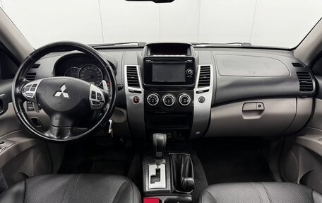 Mitsubishi Pajero Sport II рестайлинг, 2015 год, 1 550 000 рублей, 11 фотография