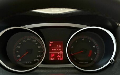 Mitsubishi Outlander III рестайлинг 3, 2008 год, 930 000 рублей, 13 фотография