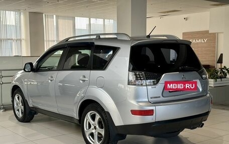 Mitsubishi Outlander III рестайлинг 3, 2008 год, 930 000 рублей, 7 фотография