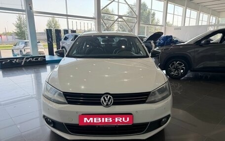 Volkswagen Jetta VI, 2013 год, 795 000 рублей, 2 фотография