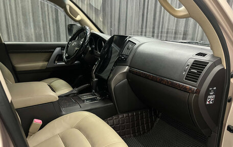 Toyota Land Cruiser 200, 2007 год, 2 599 000 рублей, 10 фотография