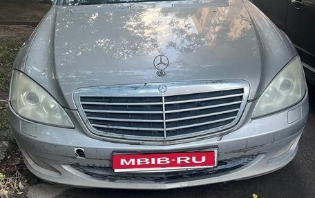 Mercedes-Benz S-Класс, 2006 год, 499 000 рублей, 1 фотография
