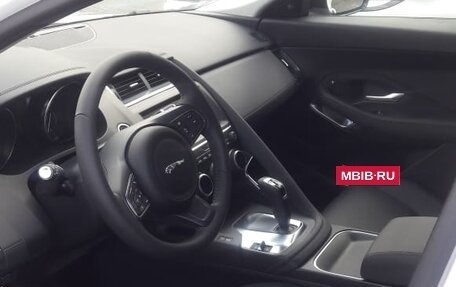 Jaguar E-Pace, 2019 год, 3 250 000 рублей, 3 фотография