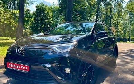 Toyota RAV4, 2019 год, 2 599 000 рублей, 1 фотография
